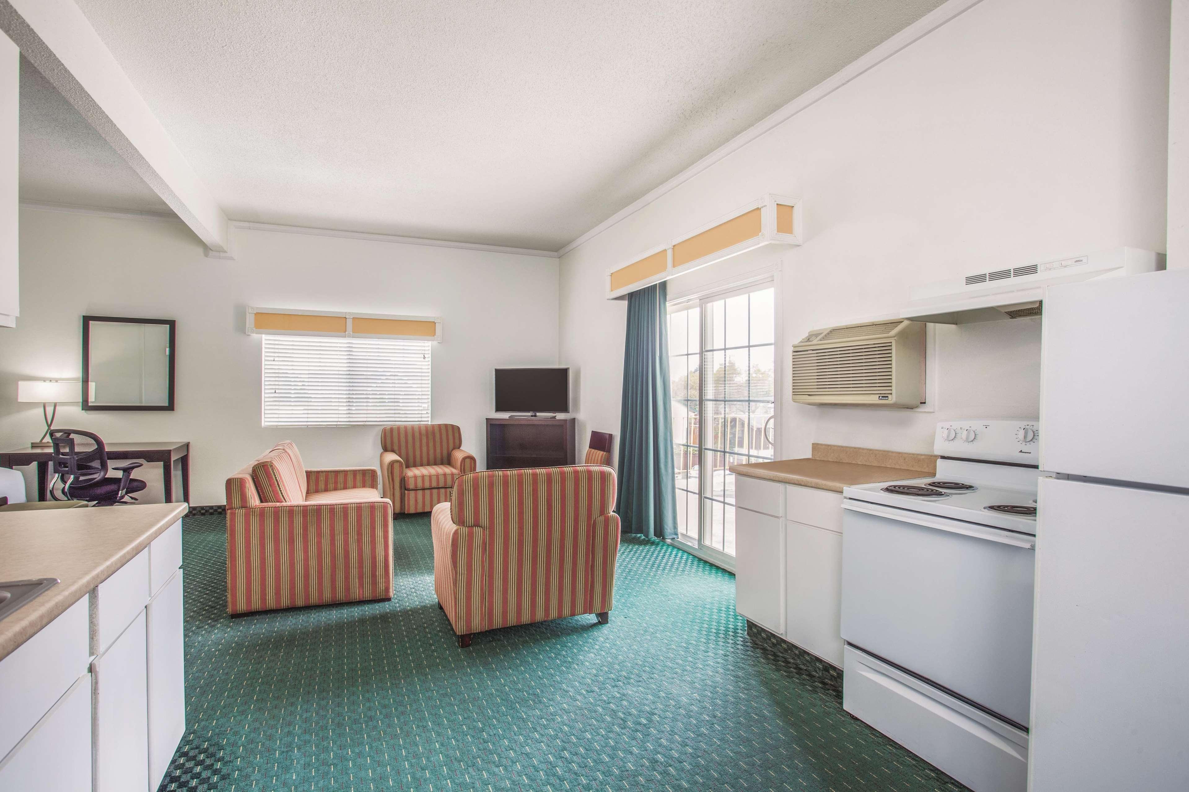 University Inn & Suites Berkeley Buitenkant foto
